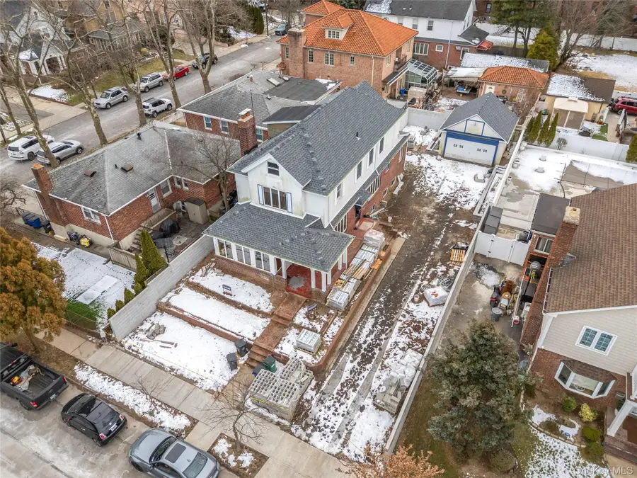 16016 Riverside Drive, Beechhurst, NY 11357 - Image #2