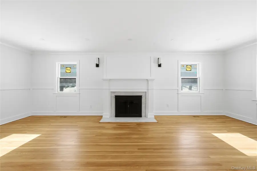 75 Centerport Road, Greenlawn, NY 11740 - Image #3