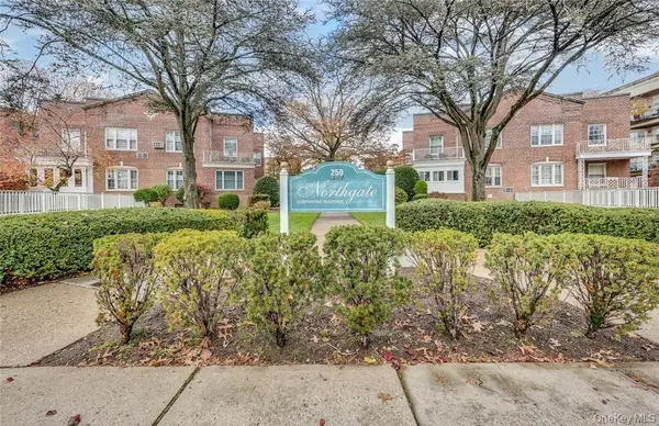 250 Central Avenue #119, Lawrence, NY 11559