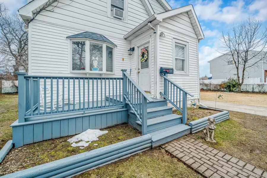 180 25th Street, Copiague, NY 11726 - #3