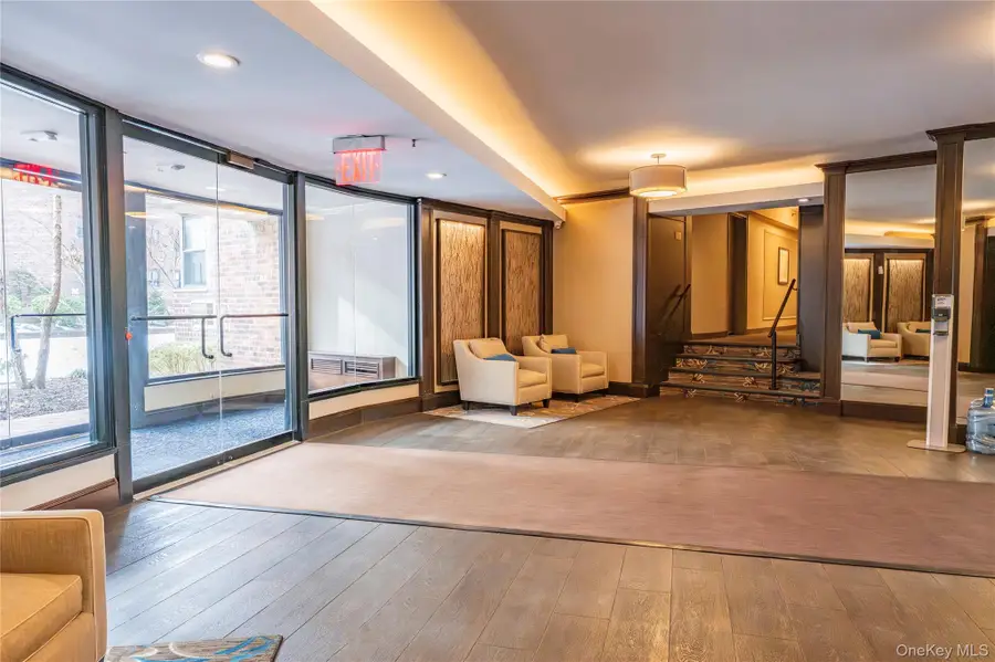 50 Brompton Road #2H, Great Neck, NY 11021 - Image #3