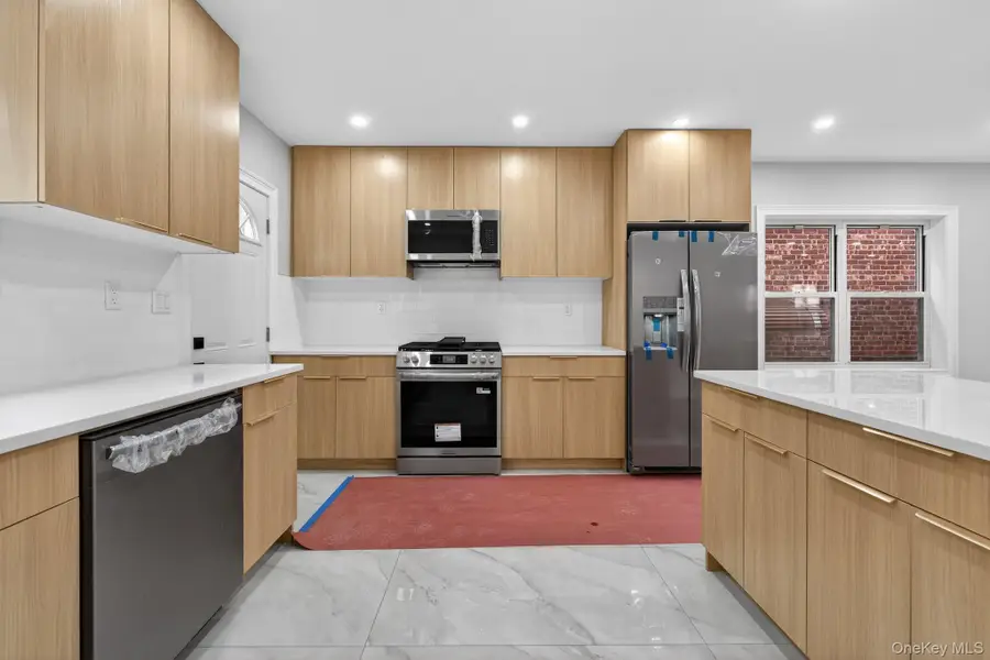 4058 Murdock Avenue, Bronx, NY 10466 - Image #3