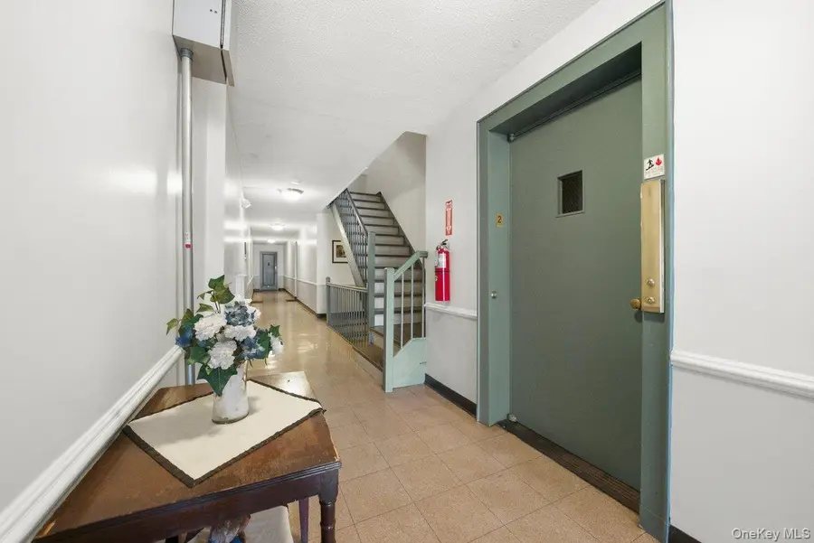 781 Palmer Road #2D, Bronxville, NY 10708 - Image #3