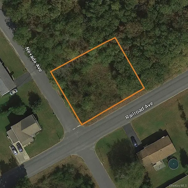 Railroad Avenue, Medford, NY 11763