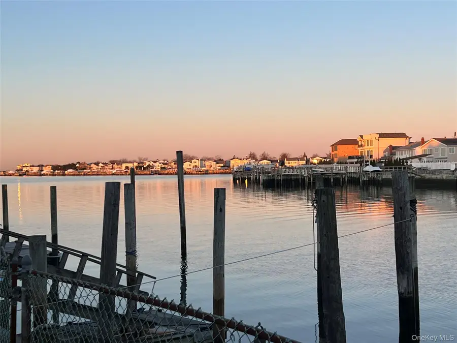 3146 Lee Place, Bellmore, NY 11710 - #3