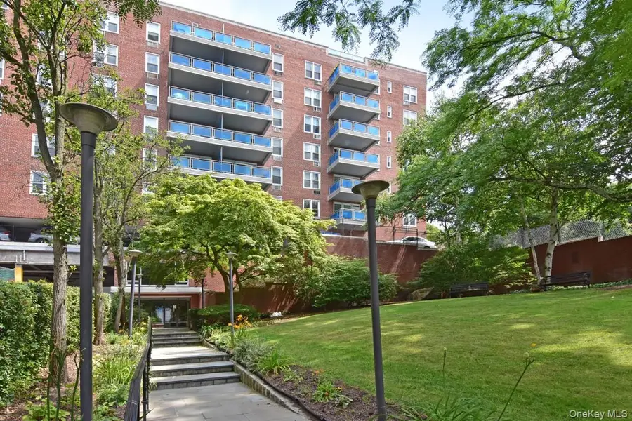 14 Westview Avenue #204, Tuckahoe, NY 10707 - Image #2