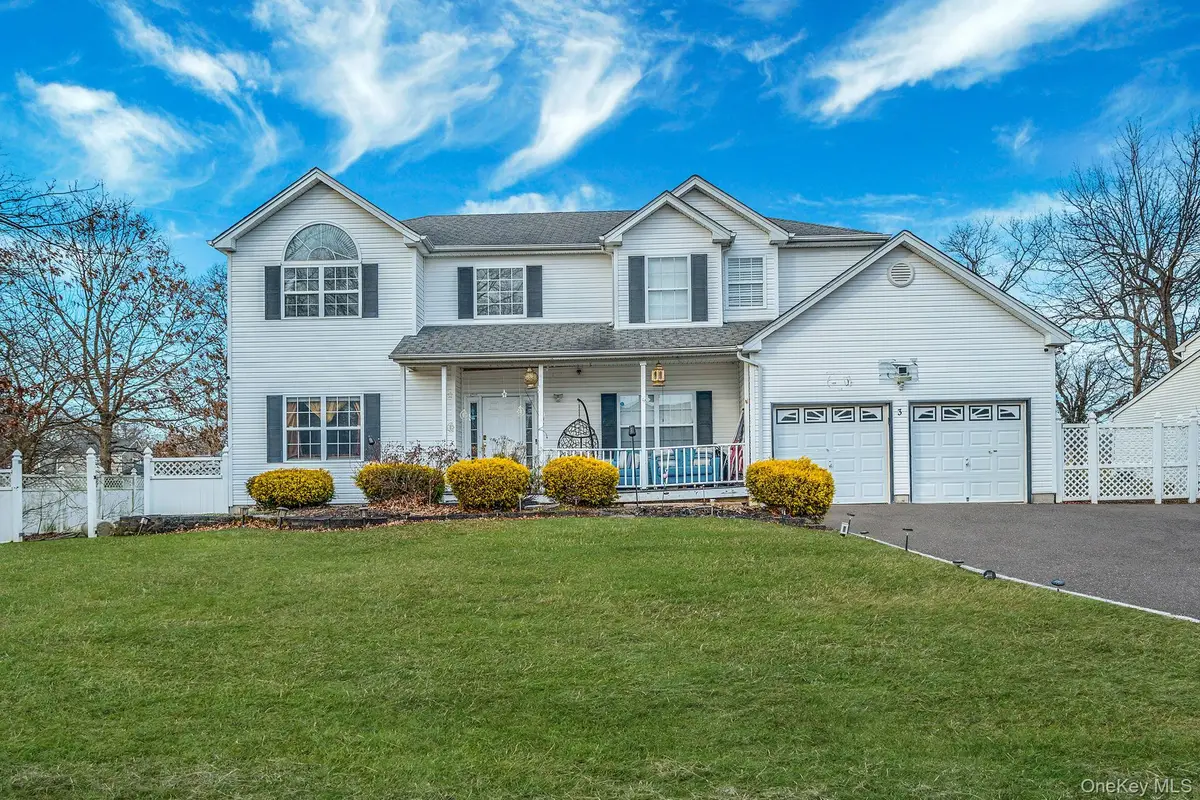 3 Liberty Place, Coram, NY 11727 - Image #1