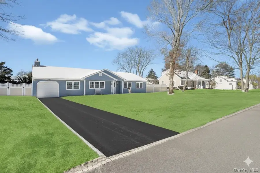 220 Washington Avenue, Patchogue, NY 11772 - #2