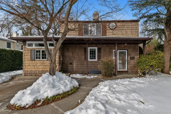 39 Hillturn Lane, Roslyn Heights, NY 11577