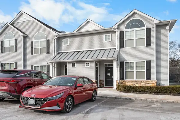 709 Breton Way, Glen Cove, NY 11542