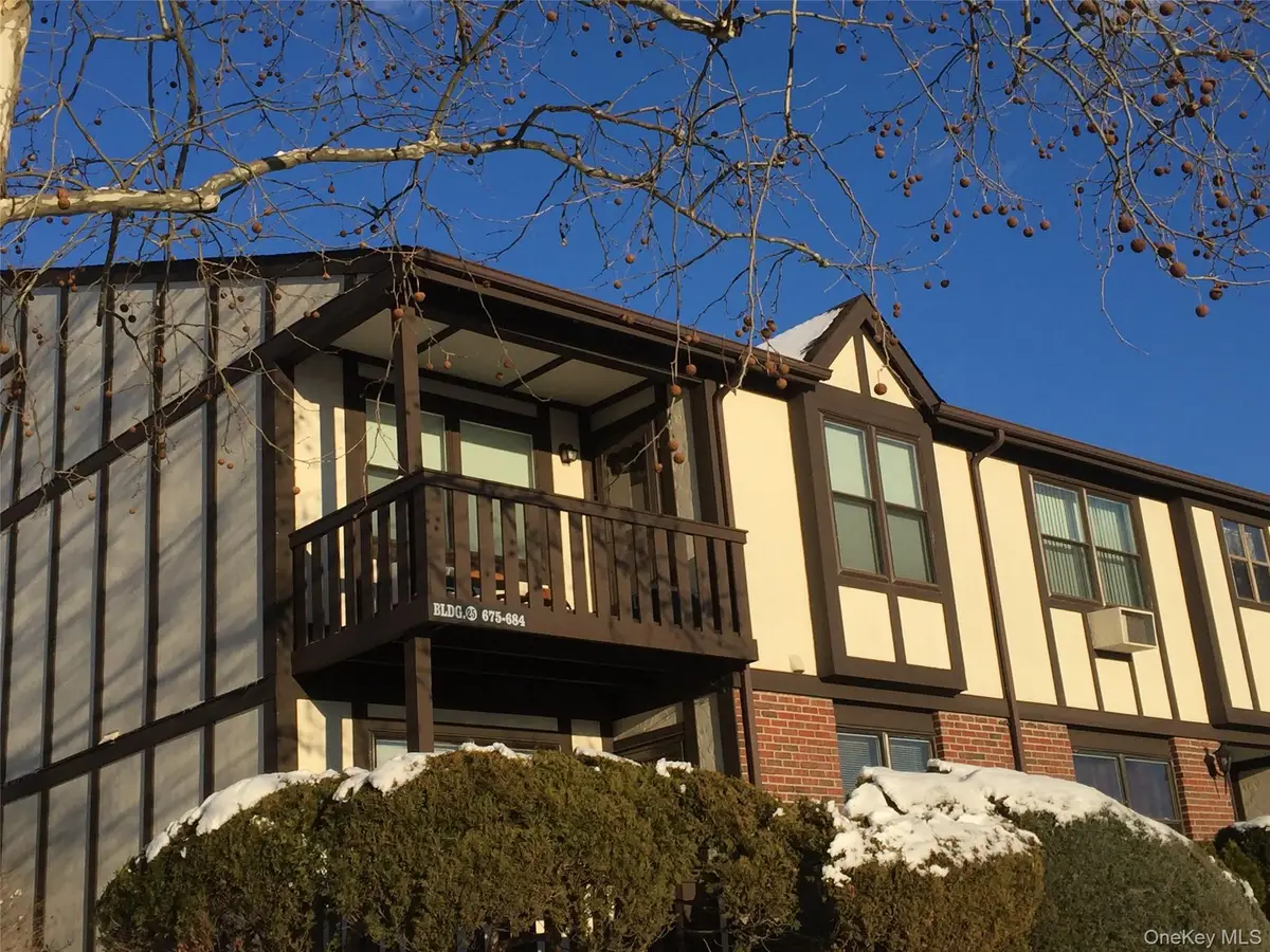 678 Sierra Vista Lane, Valley Cottage, NY 10989 - Image #1