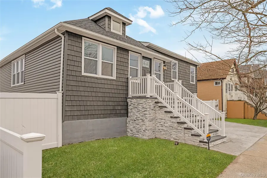 1043 Delaware Avenue, Island Park, NY 11558 - Image #2