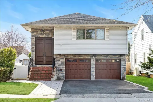 18 Cumberland Street, Rockville Centre, NY 11570