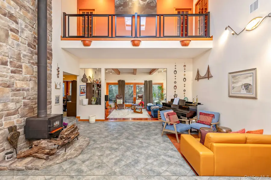 1 Cumberland Path, Setauket, NY 11733 - Image #2