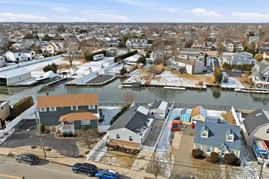 76 Alhambra Road, Massapequa, NY 11758 - Image #3