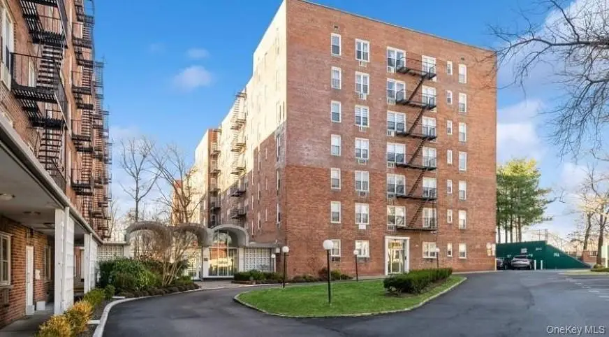 54-40 Little Neck Parkway #6M, Little Neck, NY 11362 - #2