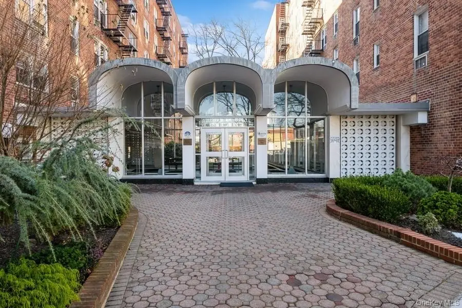 54-40 Little Neck Parkway #6M, Little Neck, NY 11362 - #3