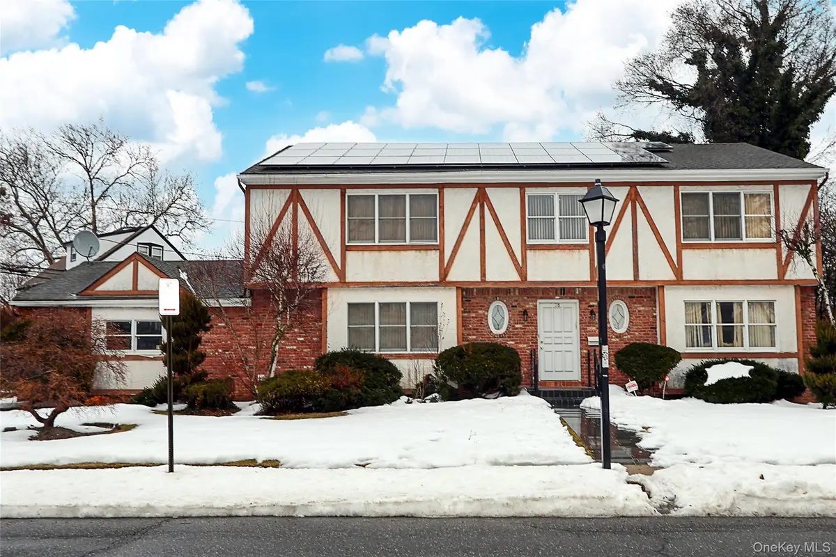 28 Polo Road, Great Neck, NY 11023 - #1