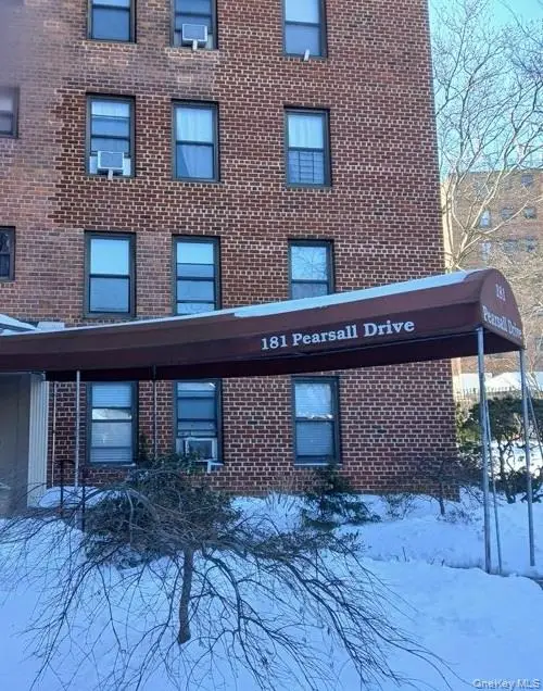 181 Pearsall Drive #4D, Mount Vernon, NY 10552