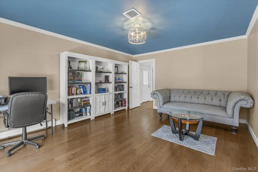 15 Eton Road, Farmingville, NY 11738 - #3