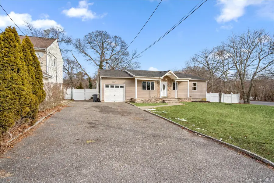 6 Edward Court, Lake Ronkonkoma, NY 11779 - Image #3