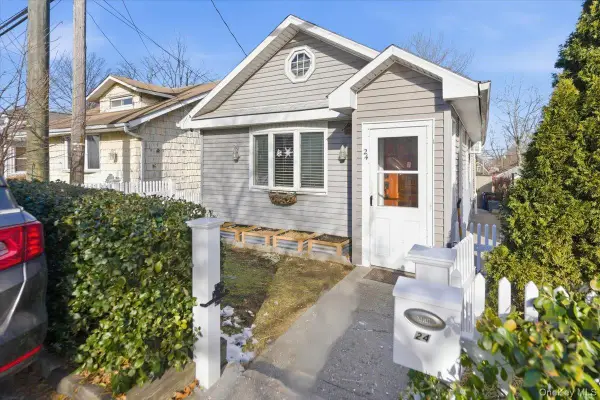 24 Poplar Avenue #24, Bronx, NY 10465