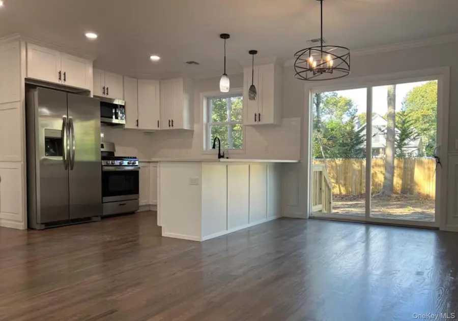 492 Blue Point Road, Farmingville, NY 11738 - #3