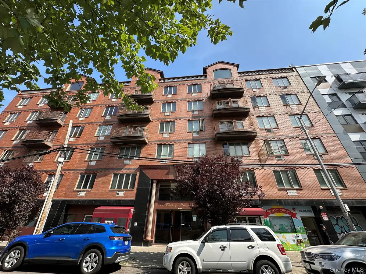 140-26 Cherry Avenue #5D, Flushing, NY 11355 - #1
