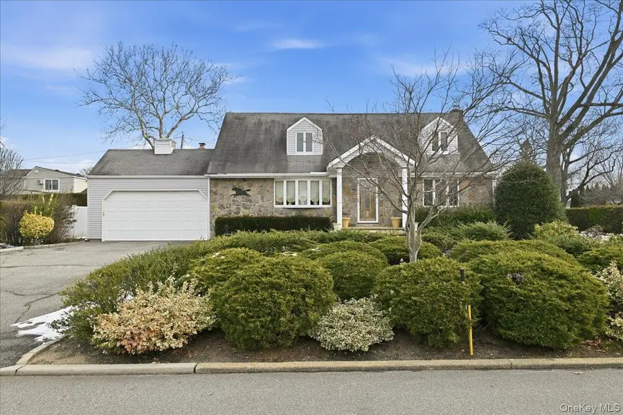 146 Longwood Avenue, Westbury, NY 11590 - Image #3