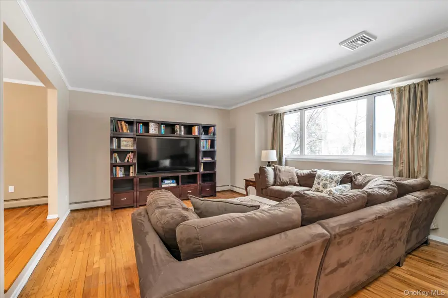 111 Cocks Lane, Locust Valley, NY 11560 - #3