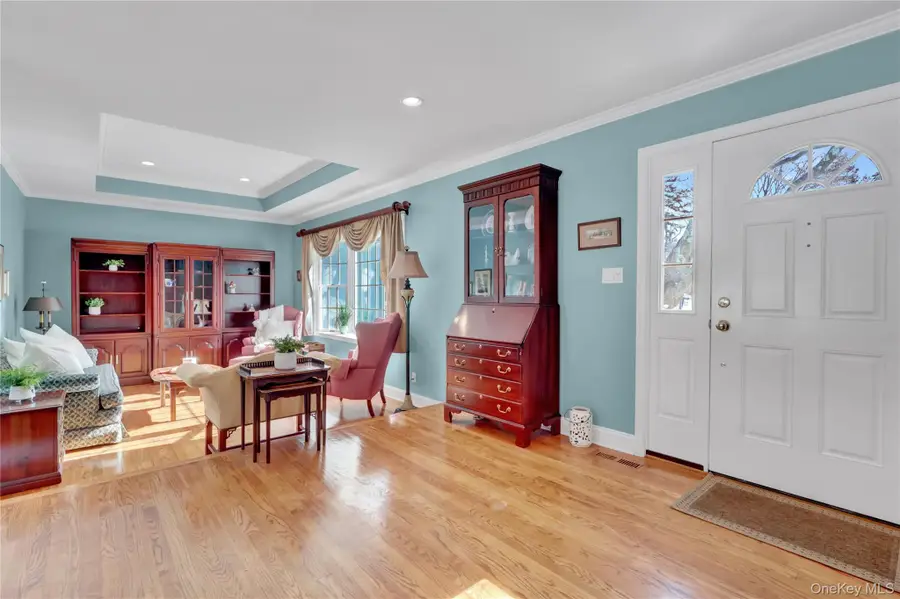 5 Cedar Lane, Setauket, NY 11733 - Image #2