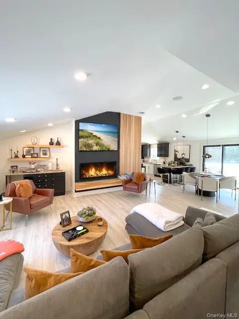 79 Jagger Lane, Westhampton, NY 11977 - #2