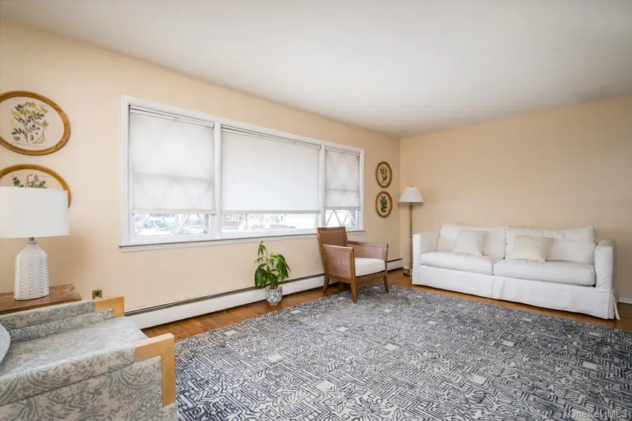 7 Stein Street, Valley Stream, NY 11580 - Image #3