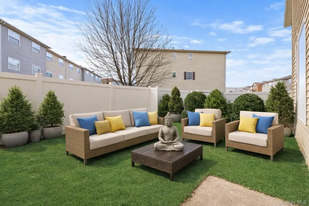 169 Surf Drive #109, Bronx, NY 10473 - Image #1