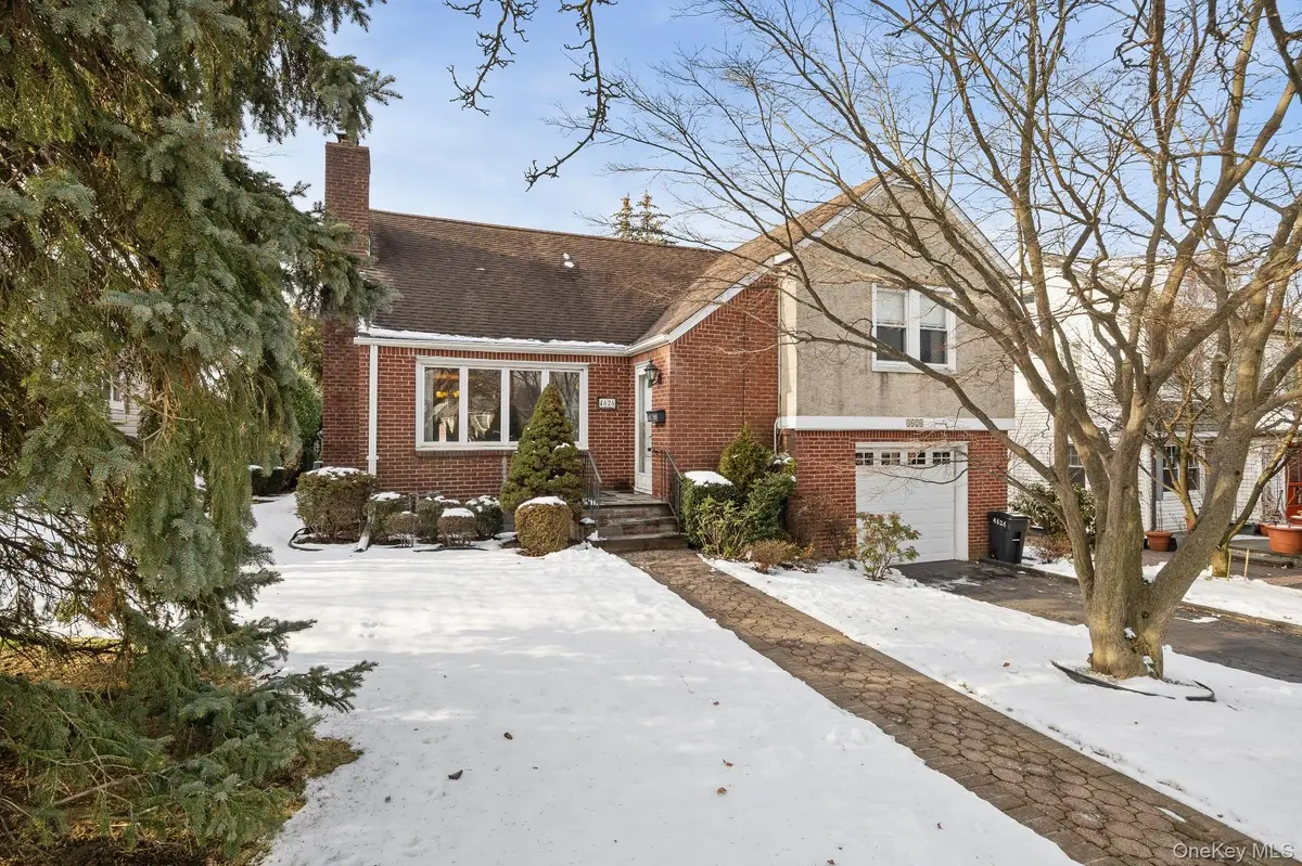 46-26 Concord Avenue, Great Neck, NY 11020 - Image #1