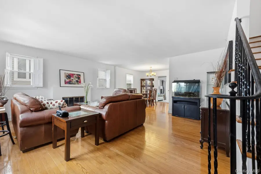 46-26 Concord Avenue, Great Neck, NY 11020 - #3