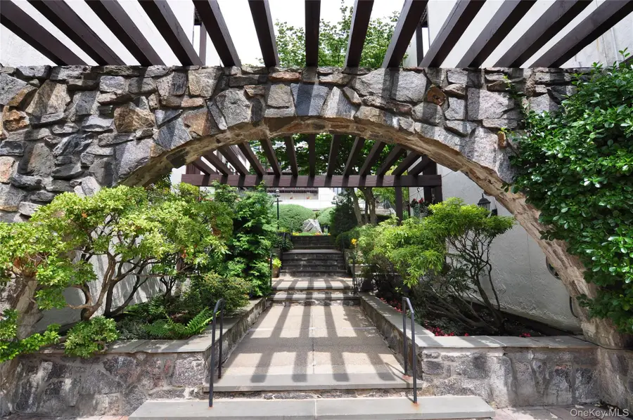 1200 Warburton Avenue #36, Yonkers, NY 10701 - Image #2