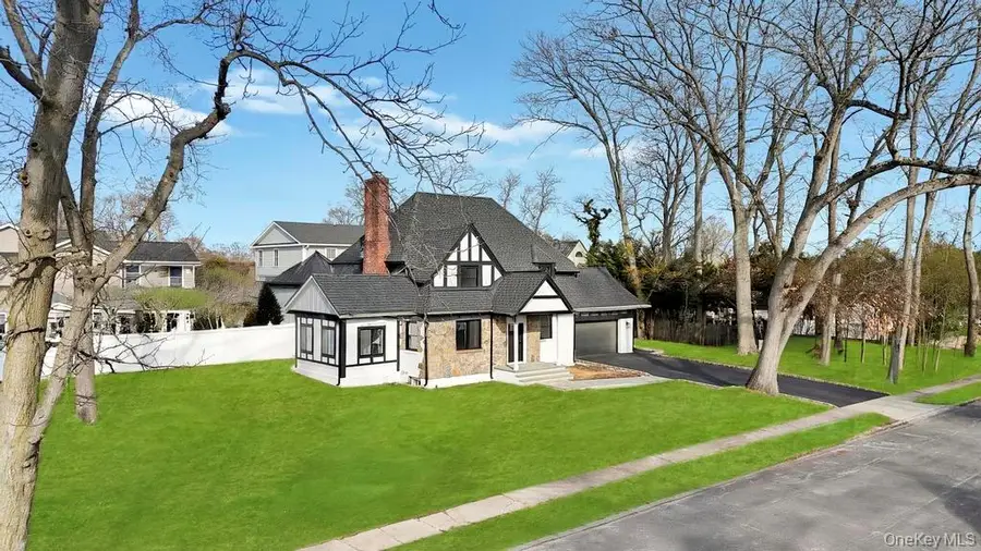 15 Bayview Avenue, East Massapequa, NY 11758 - Image #2