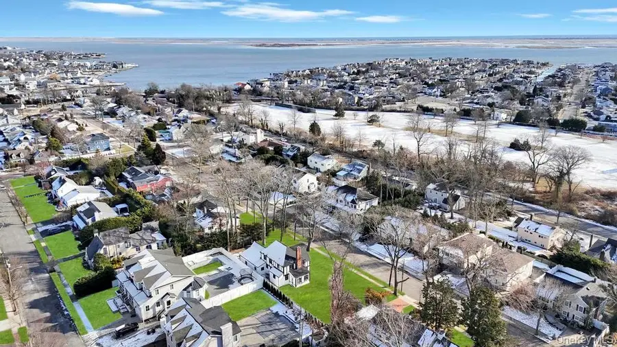 15 Bayview Avenue, East Massapequa, NY 11758 - Image #3