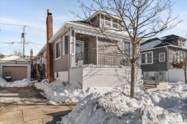 136 Taft Avenue, Long Beach, NY 11561