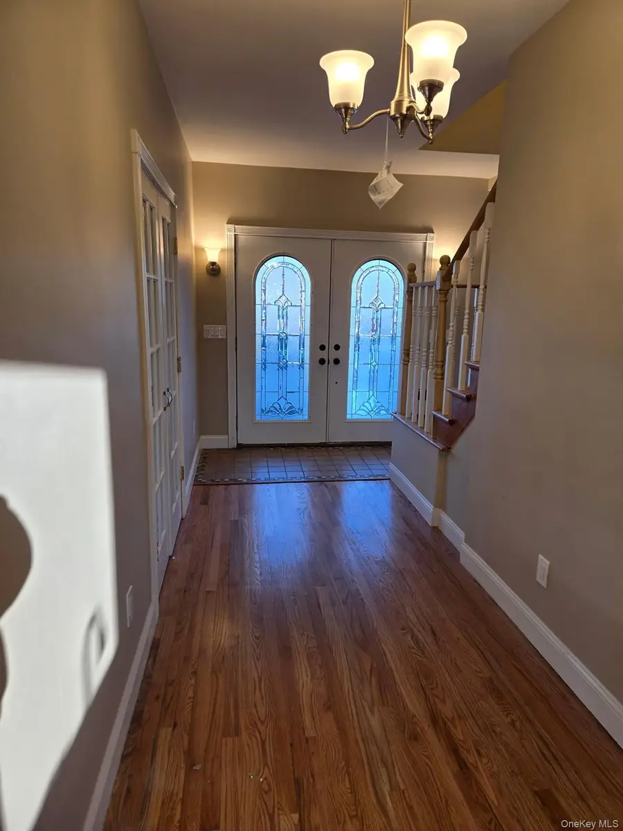 16 Babylon Drive, Sound Beach, NY 11789 - Image #2