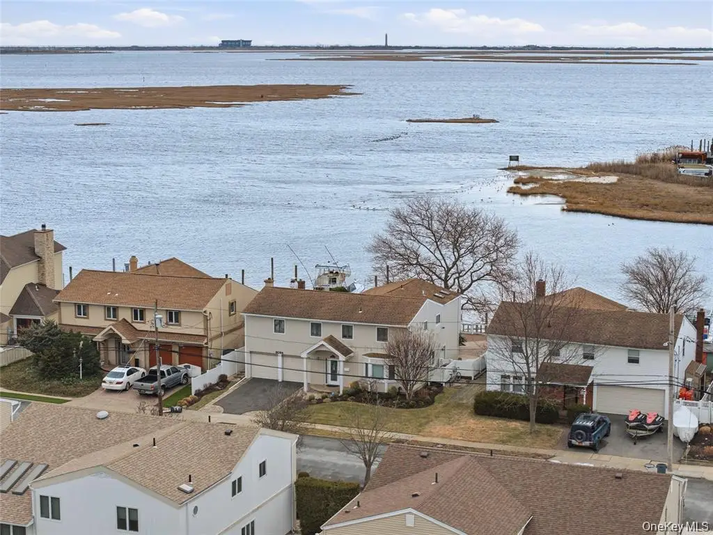 3094 Riverside Drive, Wantagh, NY 11793 - Image #1