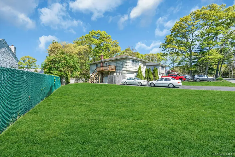 106 Summit Drive, Smithtown, NY 11787 - #3
