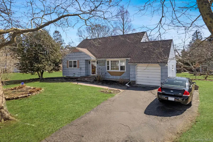 8 Beverly Lane, East Moriches, NY 11940 - #3