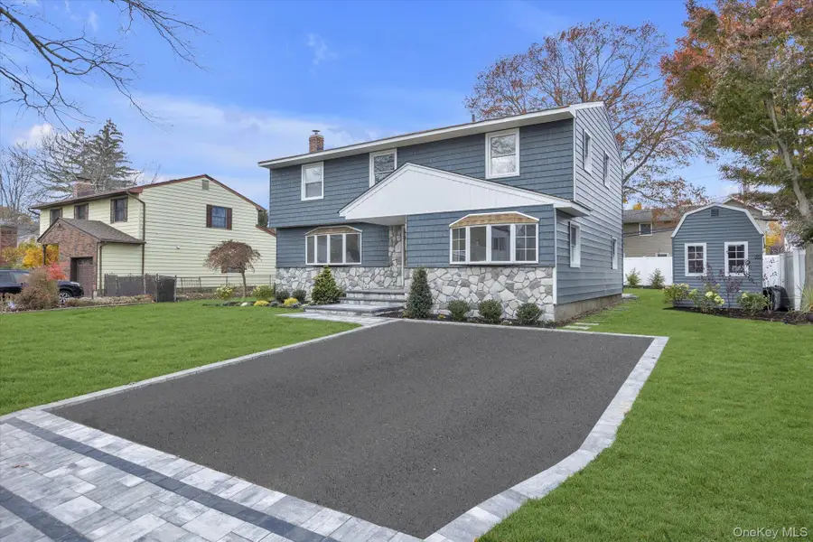 23 Catherwood Crescent, Melville, NY 11747 - Image #3