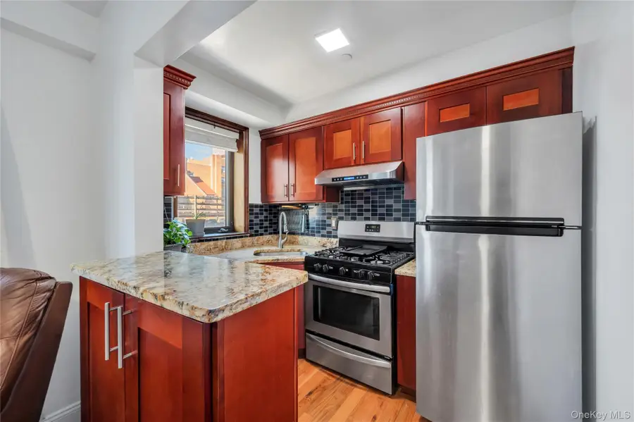 30-63 31st Street #301, Astoria, NY 11102 - Image #3