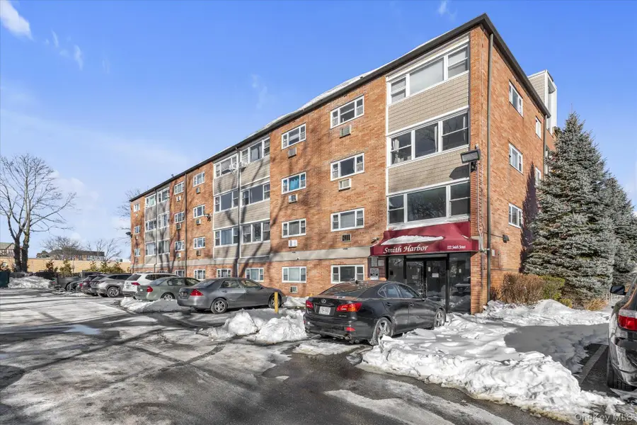 222 Smith Street #4F, Freeport, NY 11520 - #2