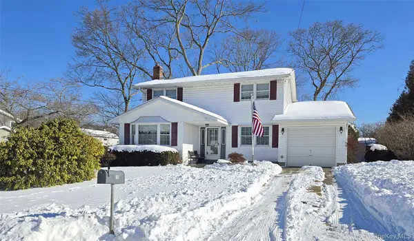 15 Mountain Street, Ronkonkoma, NY 11779