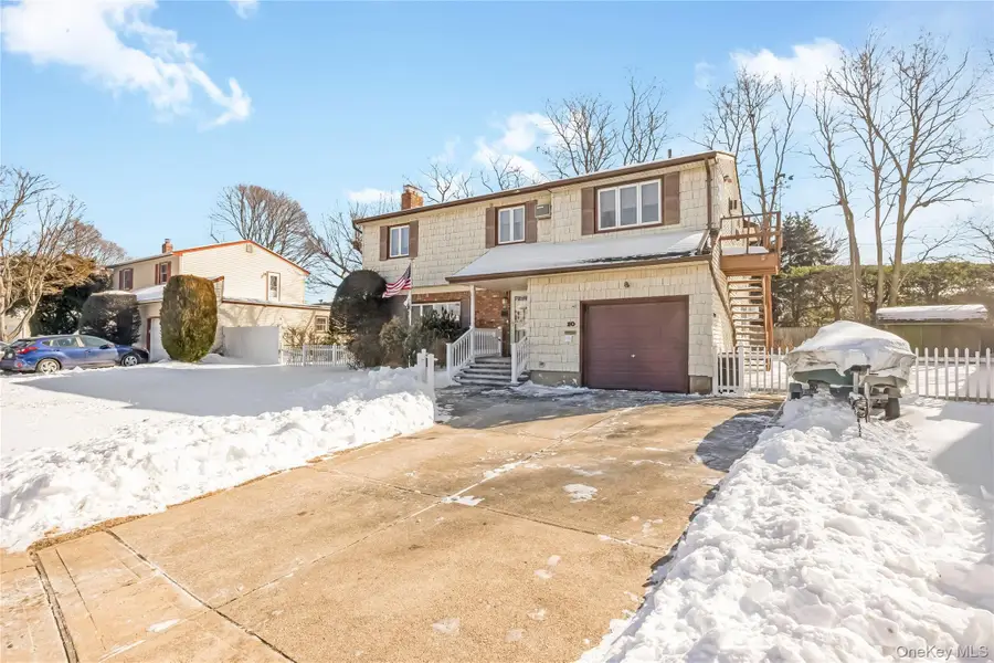 10 Leanore Drive, Farmingdale, NY 11735 - #3