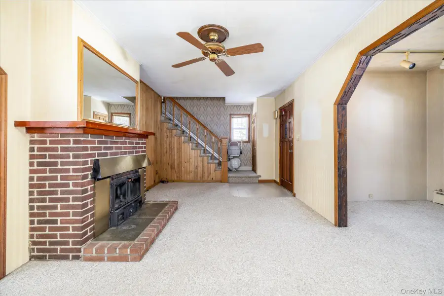 560 Stowe Avenue, Baldwin, NY 11510 - #3